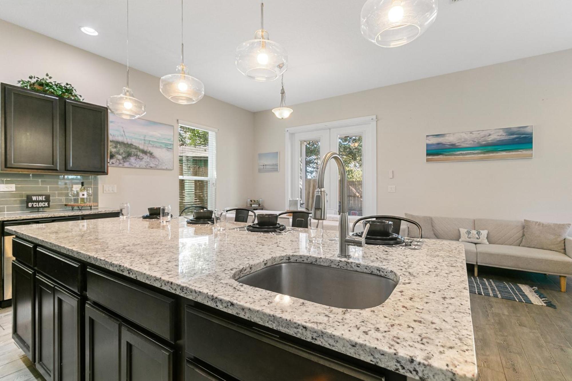 فيلا 3 Minutes To Beach, 9 Minutes To Mayo Clinic, King Bed, Sleeps 8 شاطئ جاكسونفيل المظهر الخارجي الصورة
