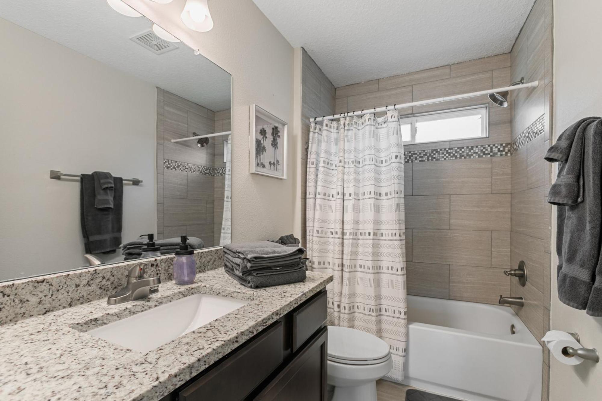 فيلا 3 Minutes To Beach, 9 Minutes To Mayo Clinic, King Bed, Sleeps 8 شاطئ جاكسونفيل المظهر الخارجي الصورة